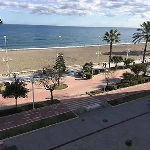  Apartamento Piso Frente Al Mar Primera Linea De Playa En Con Parking Gratuito